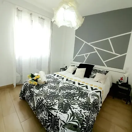 Estudios Center Апартаменты Коральео