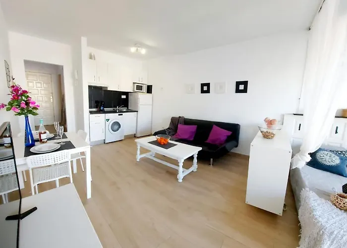 Estudios Center * Corralejo